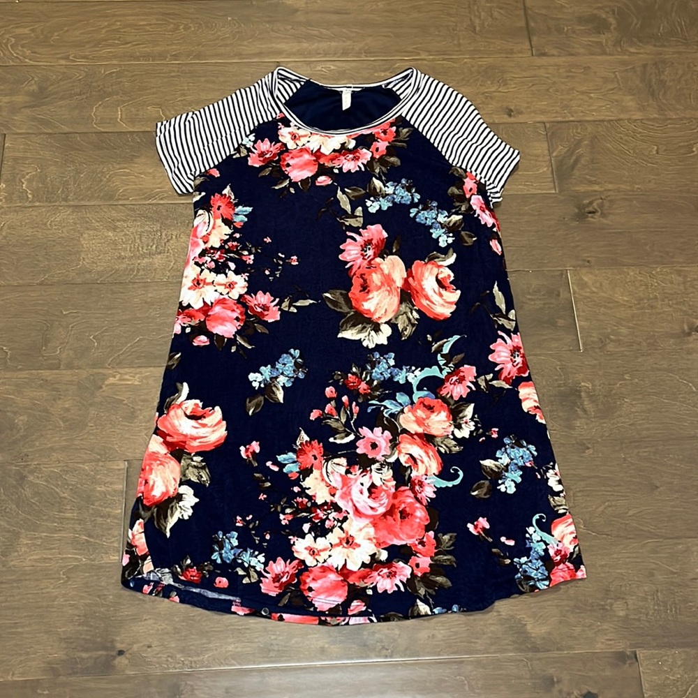 Pink blush maternity dress floral and stripes size small